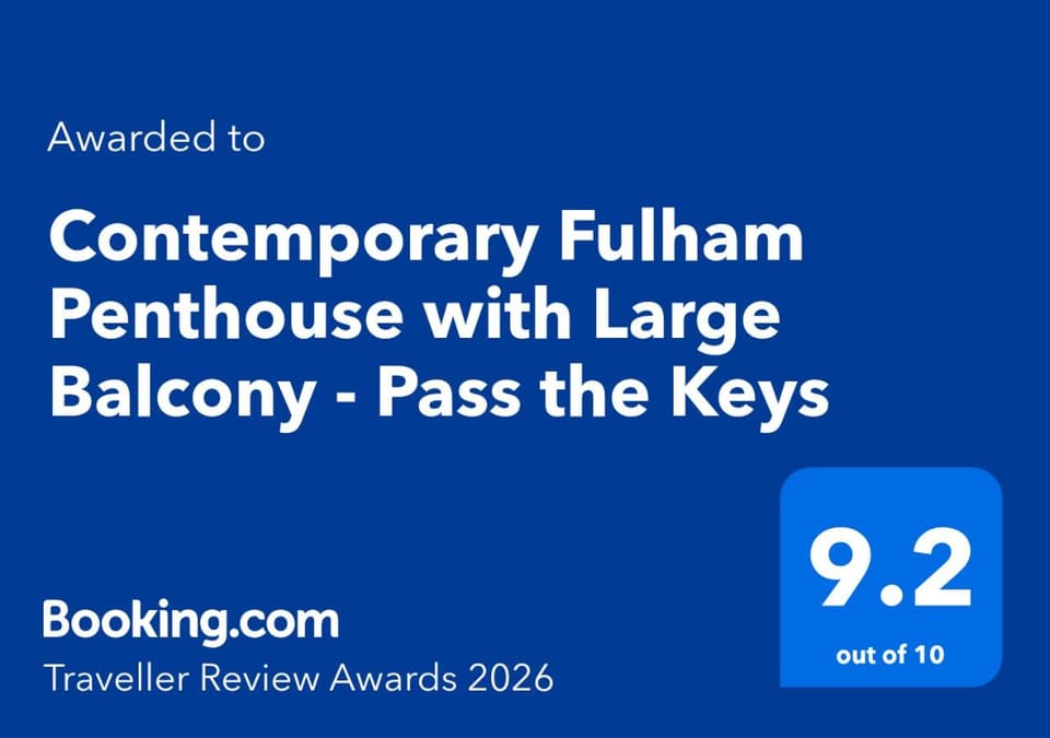 Contemporary Fulham Penthouse with Large Balcony - Pass the Keys Apartment in London