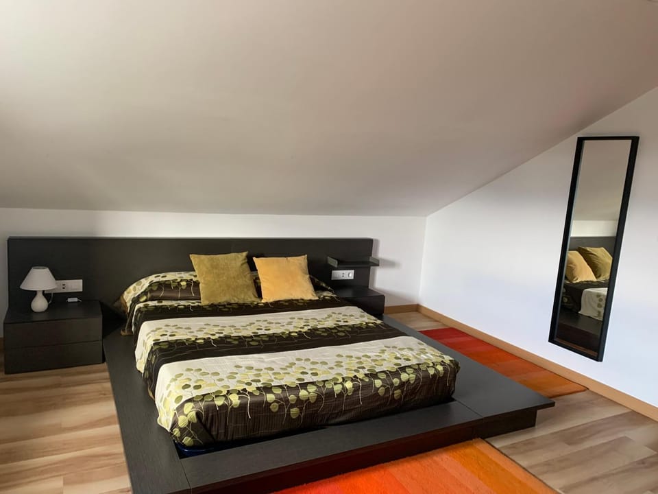 Bed, Bedroom