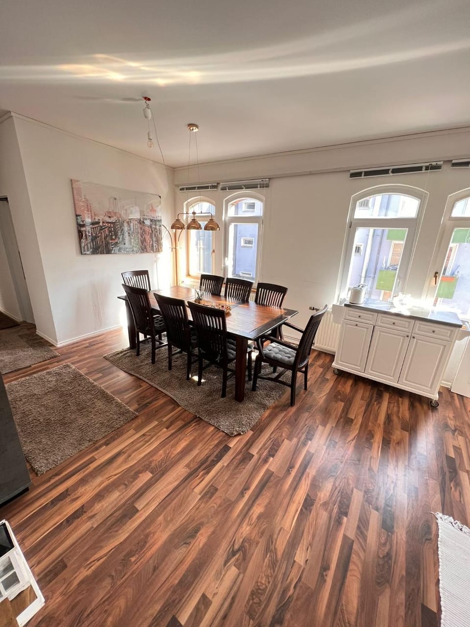 Ganze Citywohnung 4 Schlafzimmer Apartment in Hanover