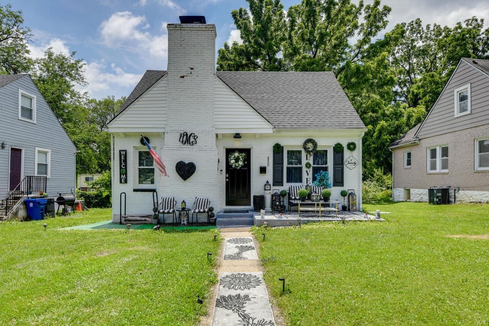 Newly Remodeled! Luxe Gem - 3 Mi to Johns Hopkins House in Baltimore
