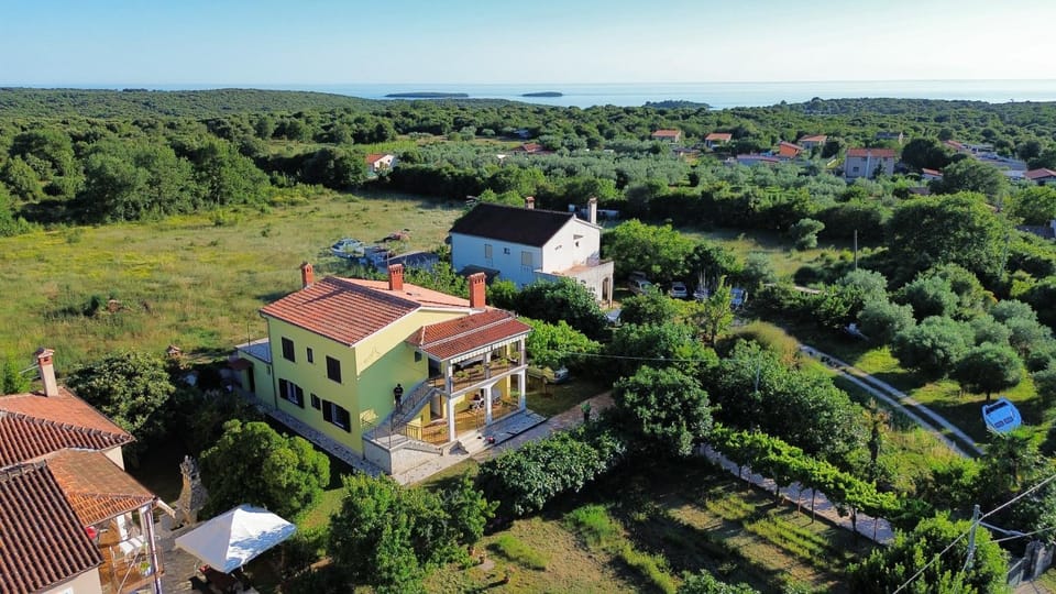 Property building, Neighbourhood, Natural landscape, Bird's eye view