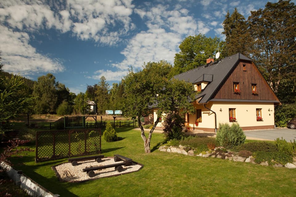 Penzion pod Stráni Bed and Breakfast in Czechia