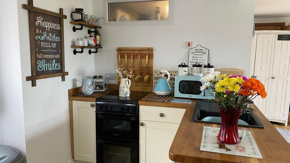 Wheelhouse - Grinkle Bell Cottage Bed and Breakfast in England
