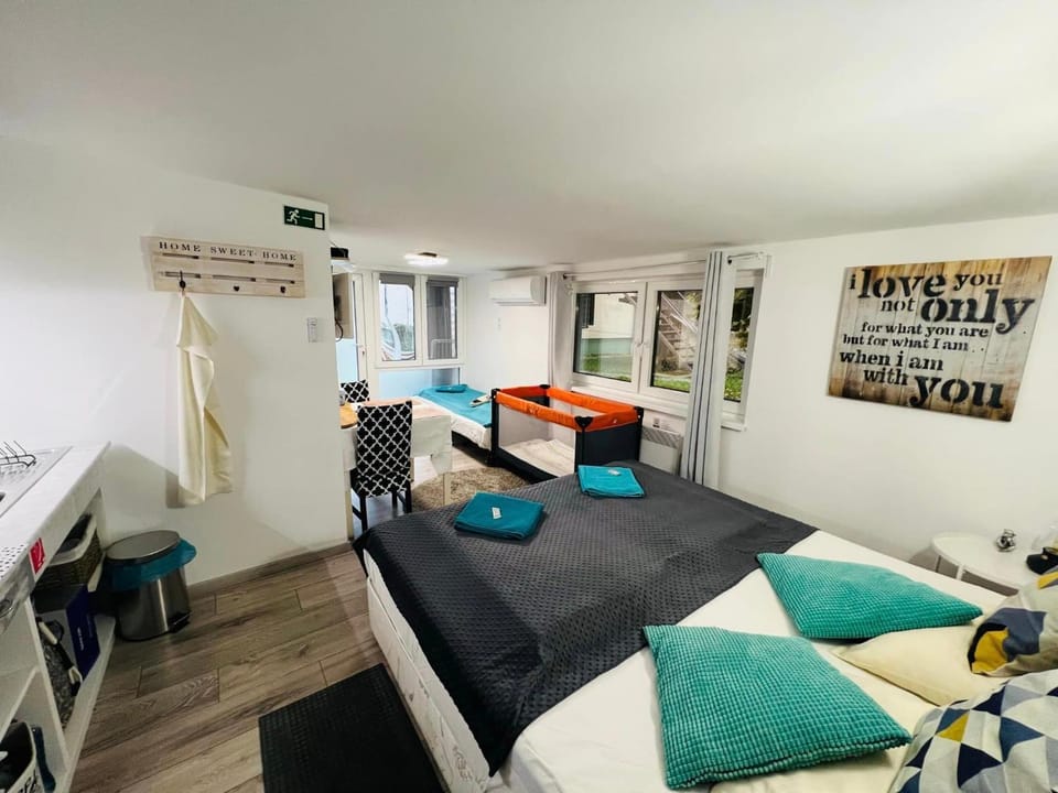 Balcsitthon Apartmanok Apartment in Siófok
