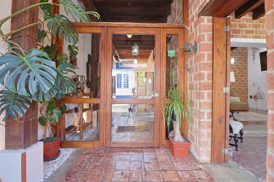 Property building, Facade/entrance