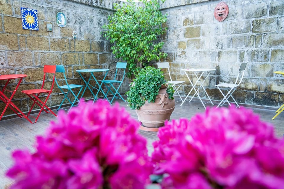 Patio, Breakfast