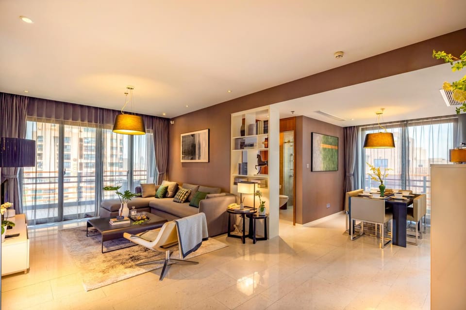 Living room, Dining area