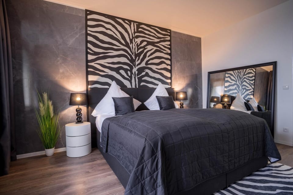 Bed, Decorative detail
