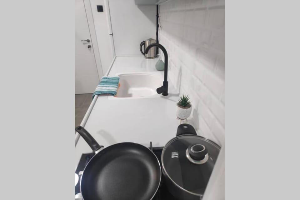Coffee/tea facilities, Kitchen or kitchenette