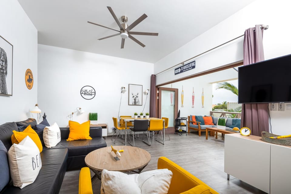 Garden, TV and multimedia, Living room, Seating area, Evening entertainment, Garden view, Garden view, fireplace
