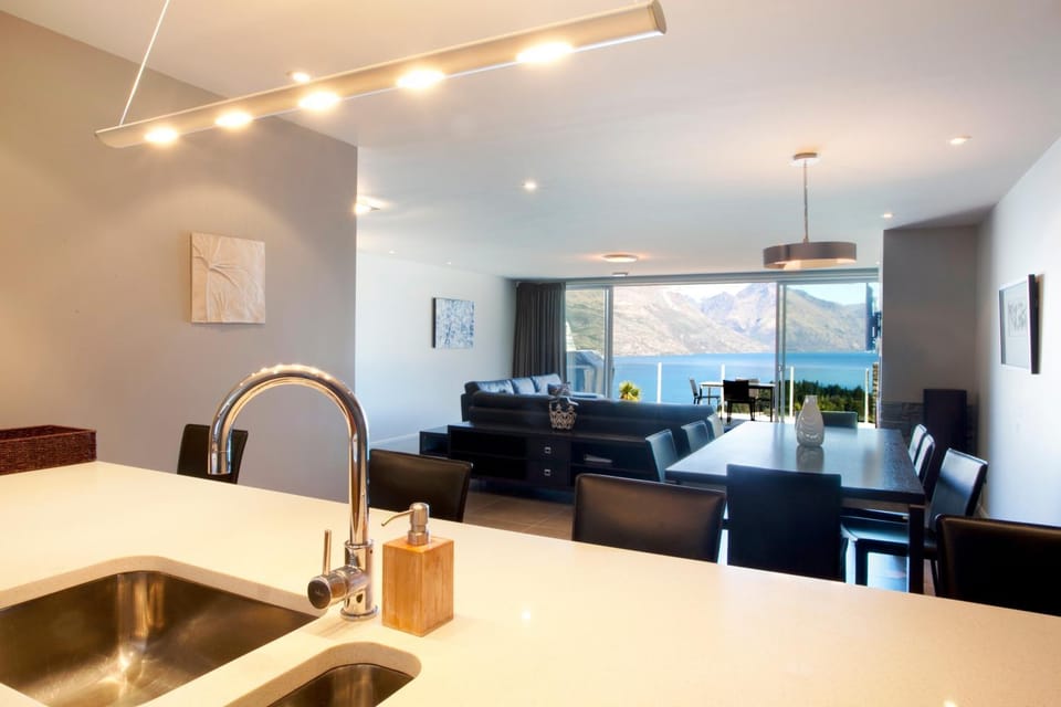 Natural landscape, Living room, Seating area, Dining area, kitchen