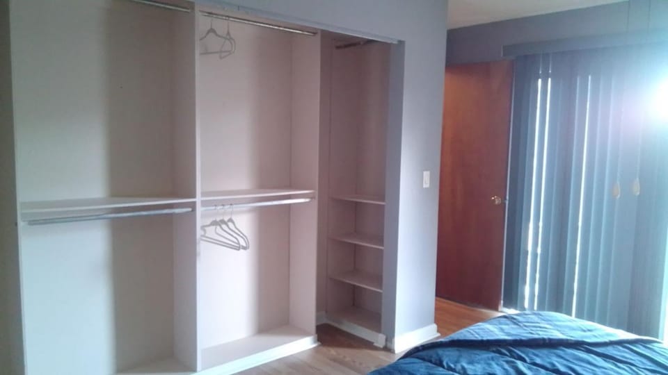Irises House - private room in home Vacation rental in Poinciana
