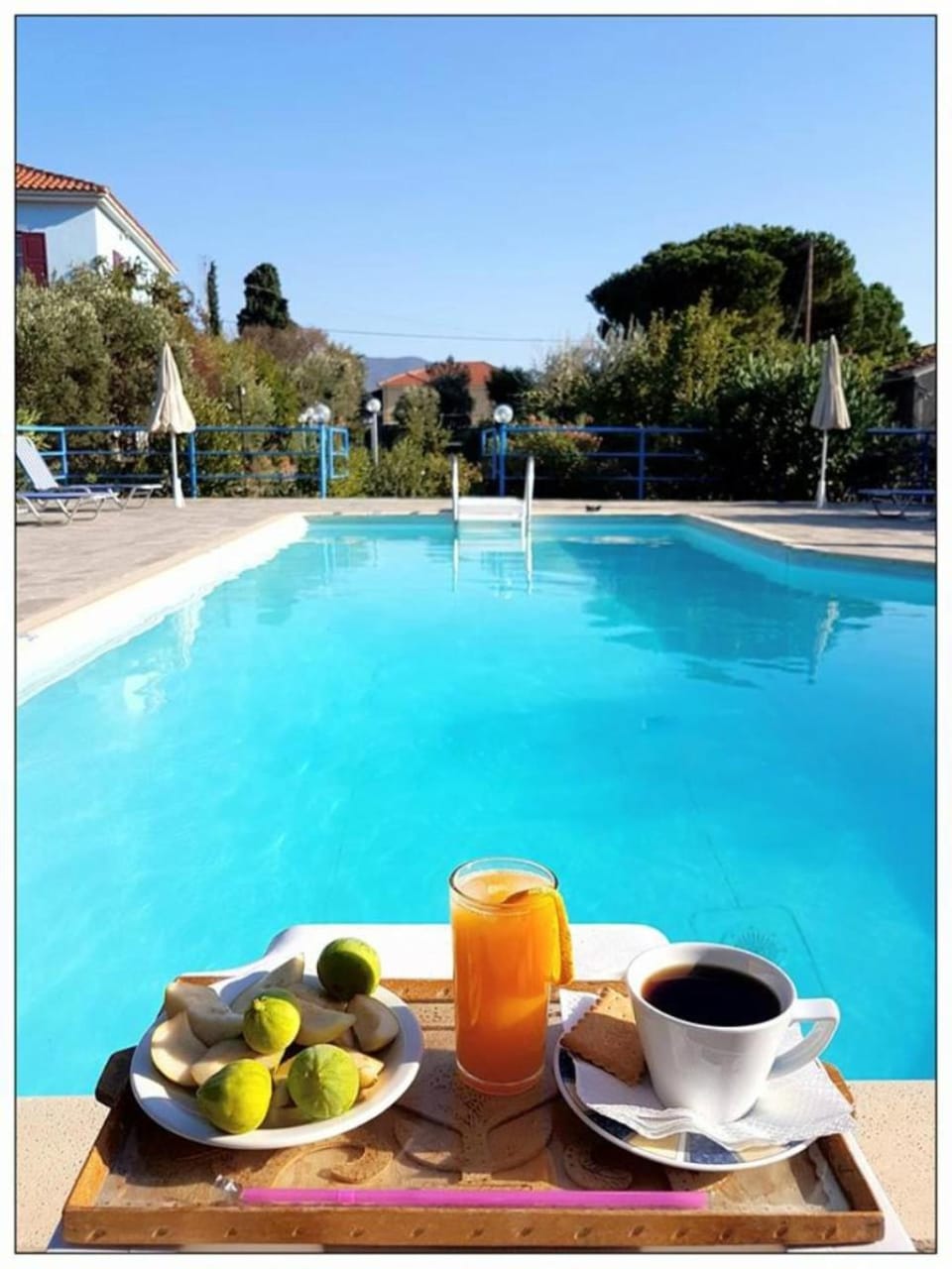 Restaurant/places to eat, Garden, Hot Tub, Lounge or bar, Breakfast