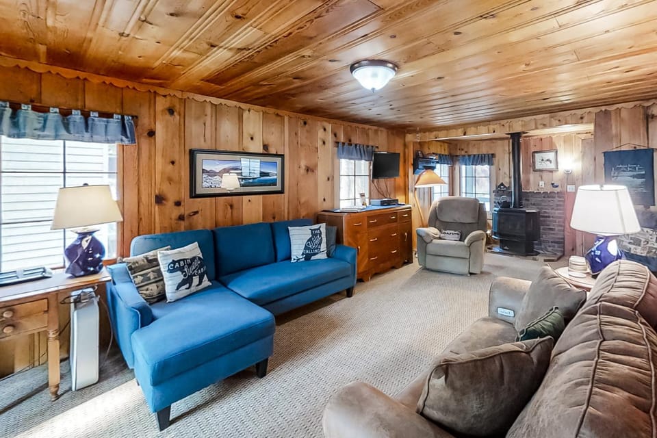 Backcountry Bungalow House in Oregon