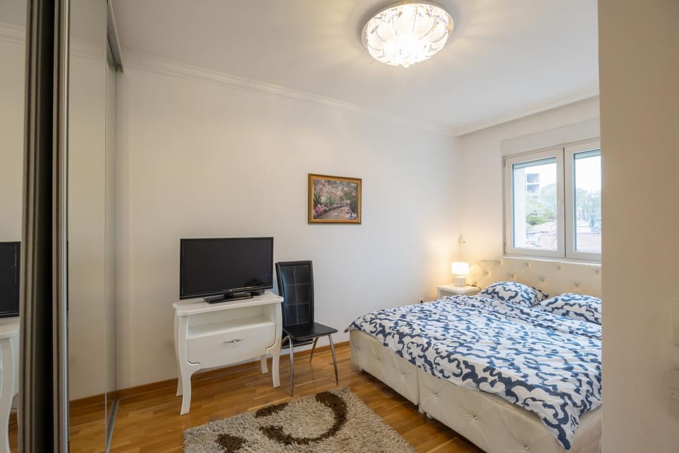 TV and multimedia, Bedroom