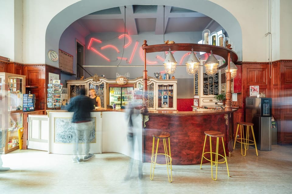 Restaurant/places to eat, Lobby or reception, Lounge or bar
