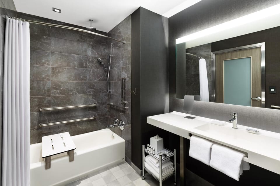 Bathroom, Bath, acessibility