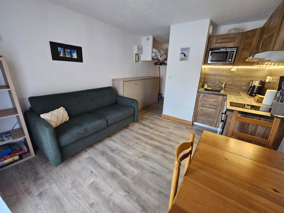 Living room, kitchen