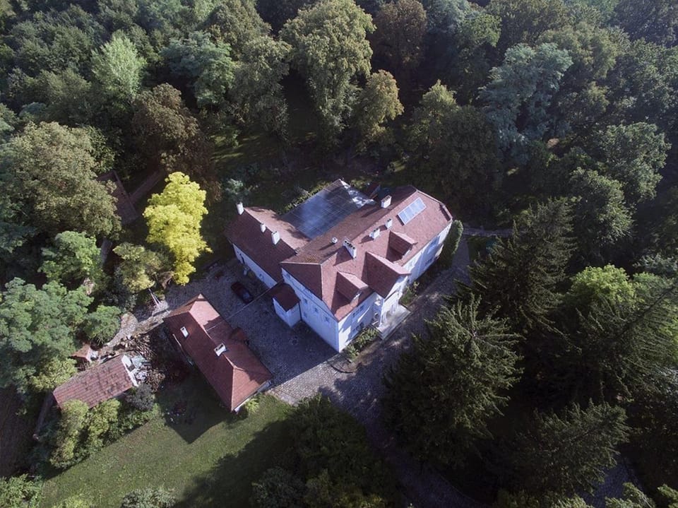 Property building, Bird's eye view