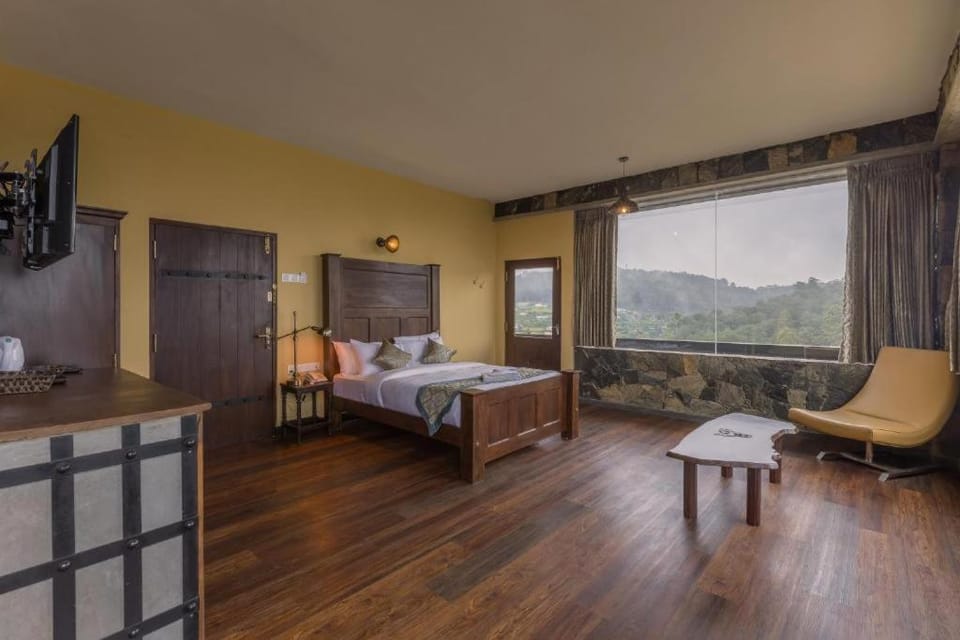 Bed, Natural landscape, Photo of the whole room, Bedroom, Mountain view