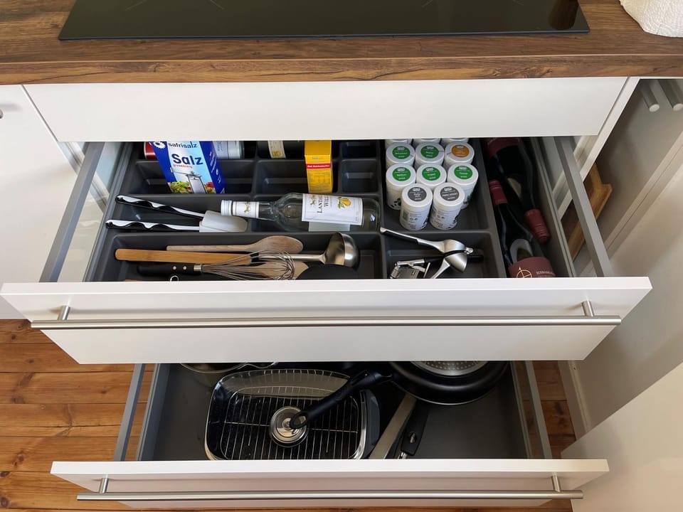 Kitchen or kitchenette, kitchen