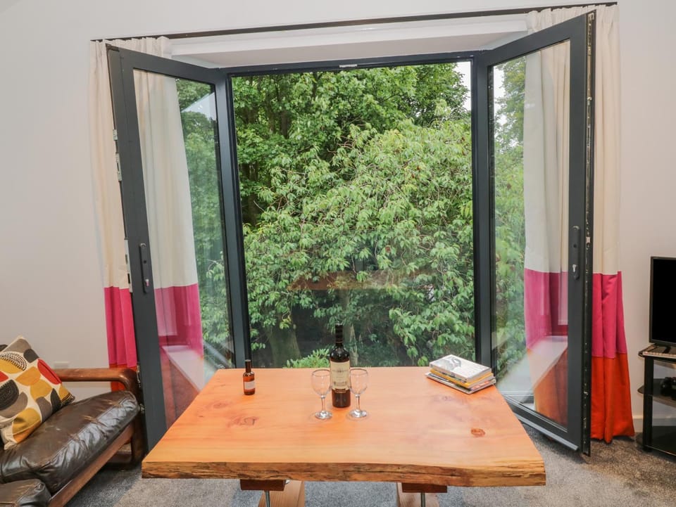 Dunaivon Cottage House in Scotland