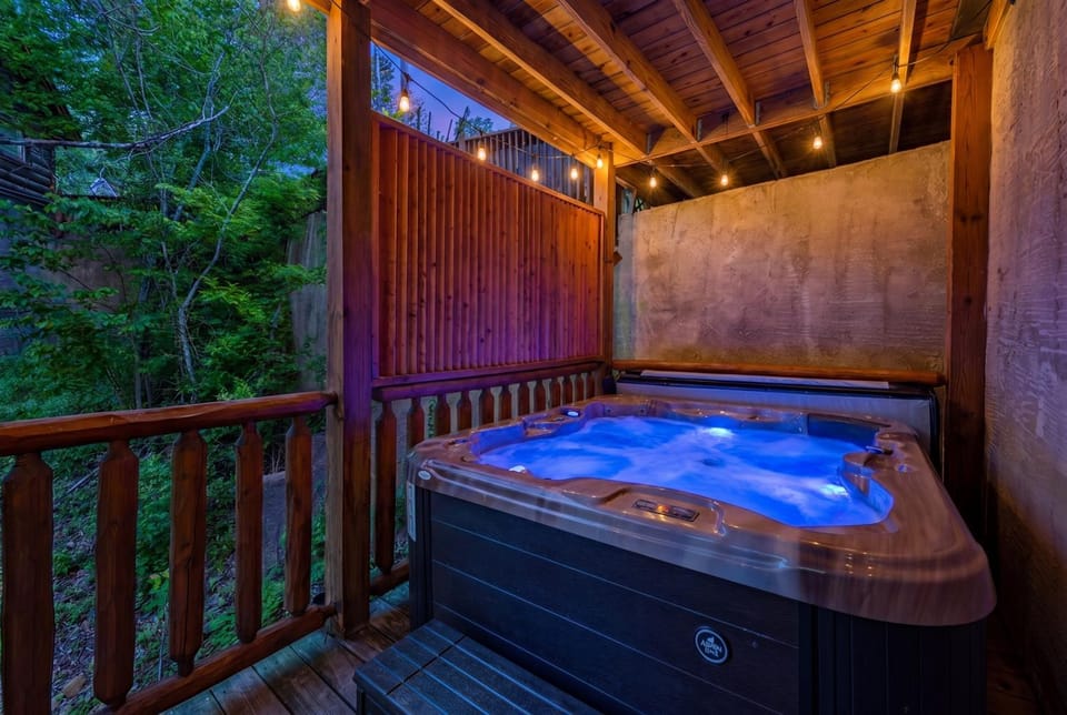 Hot Tub, Hot Tub