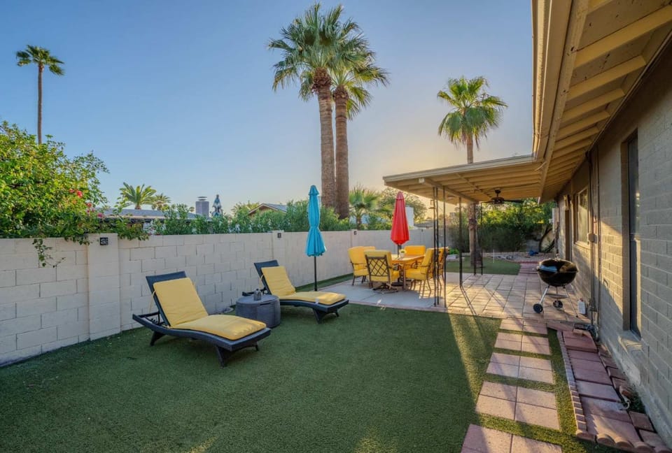 3bdr Remodeled Scottsdale Desert Pool Oasis and Entertainment House in Phoenix