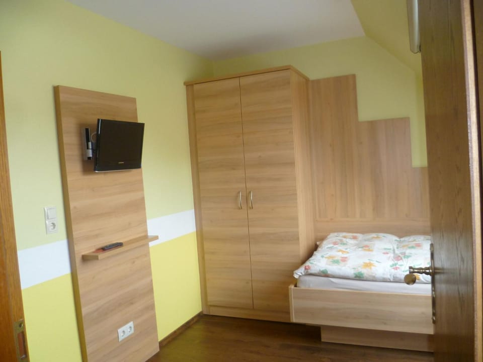Bed, TV and multimedia
