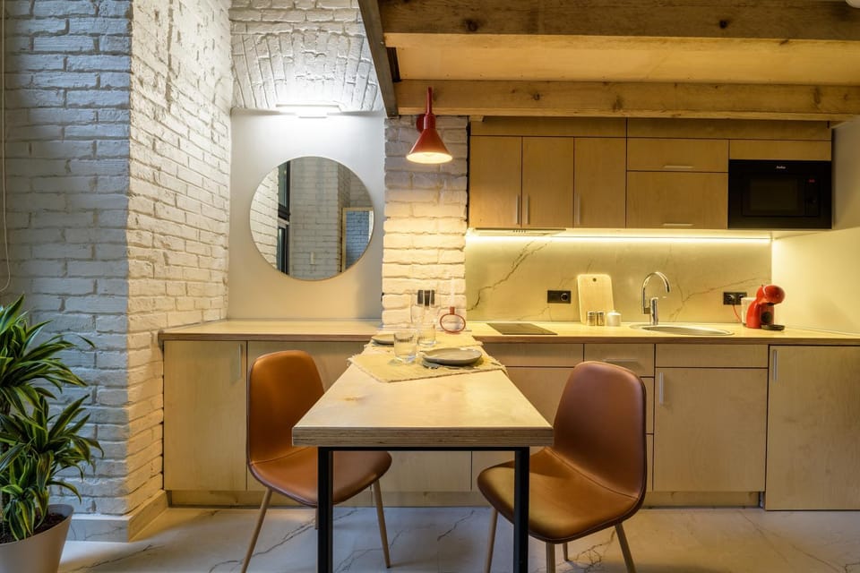 Kitchen or kitchenette