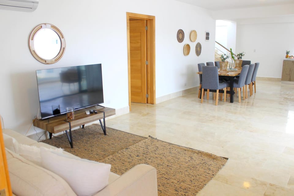 TV and multimedia, Living room, air conditioner