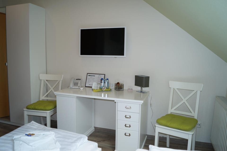 TV and multimedia, Seating area