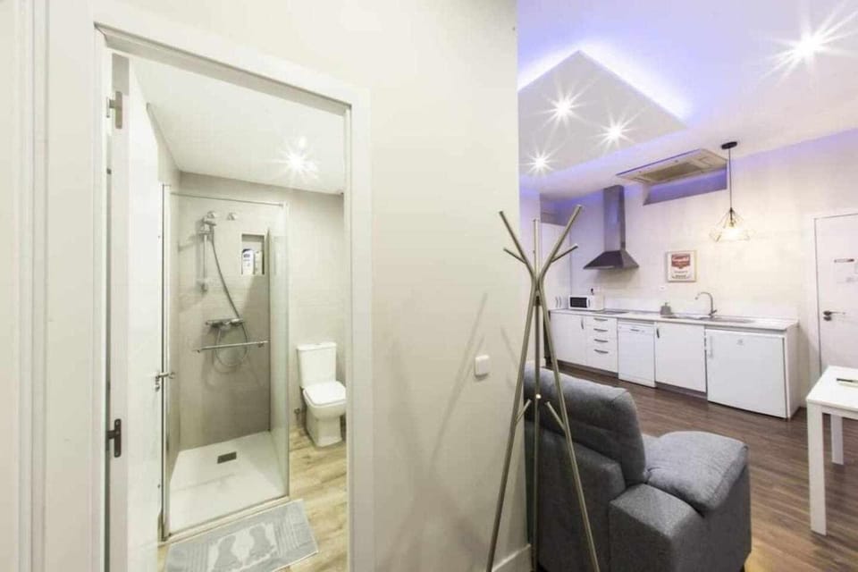 Céntrico apartamento entre Sol, Ópera y Pza Mayor Apartment in Centro