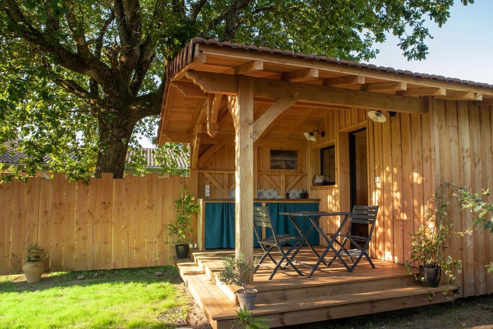 Joli chalet en bois à 7 mn des plages du Bassin d'Arcachon Apartment in Andernos-les-Bains