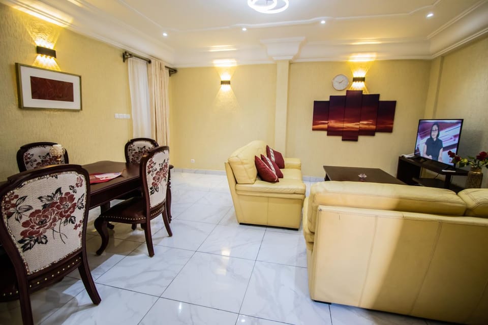 Living room, Seating area