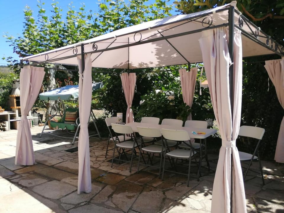 Casa do Outeiro House in Porto District