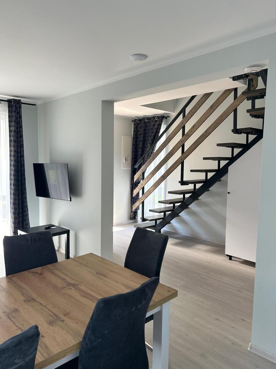 TV and multimedia, Balcony/Terrace, Seating area, Dining area