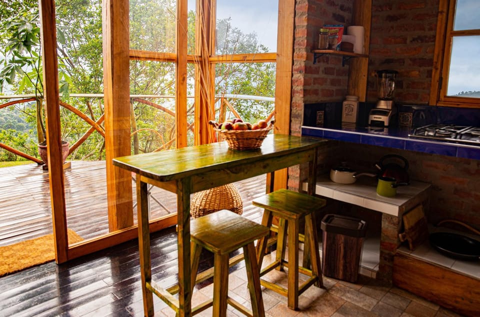 Kitchen or kitchenette, Dining area, stove