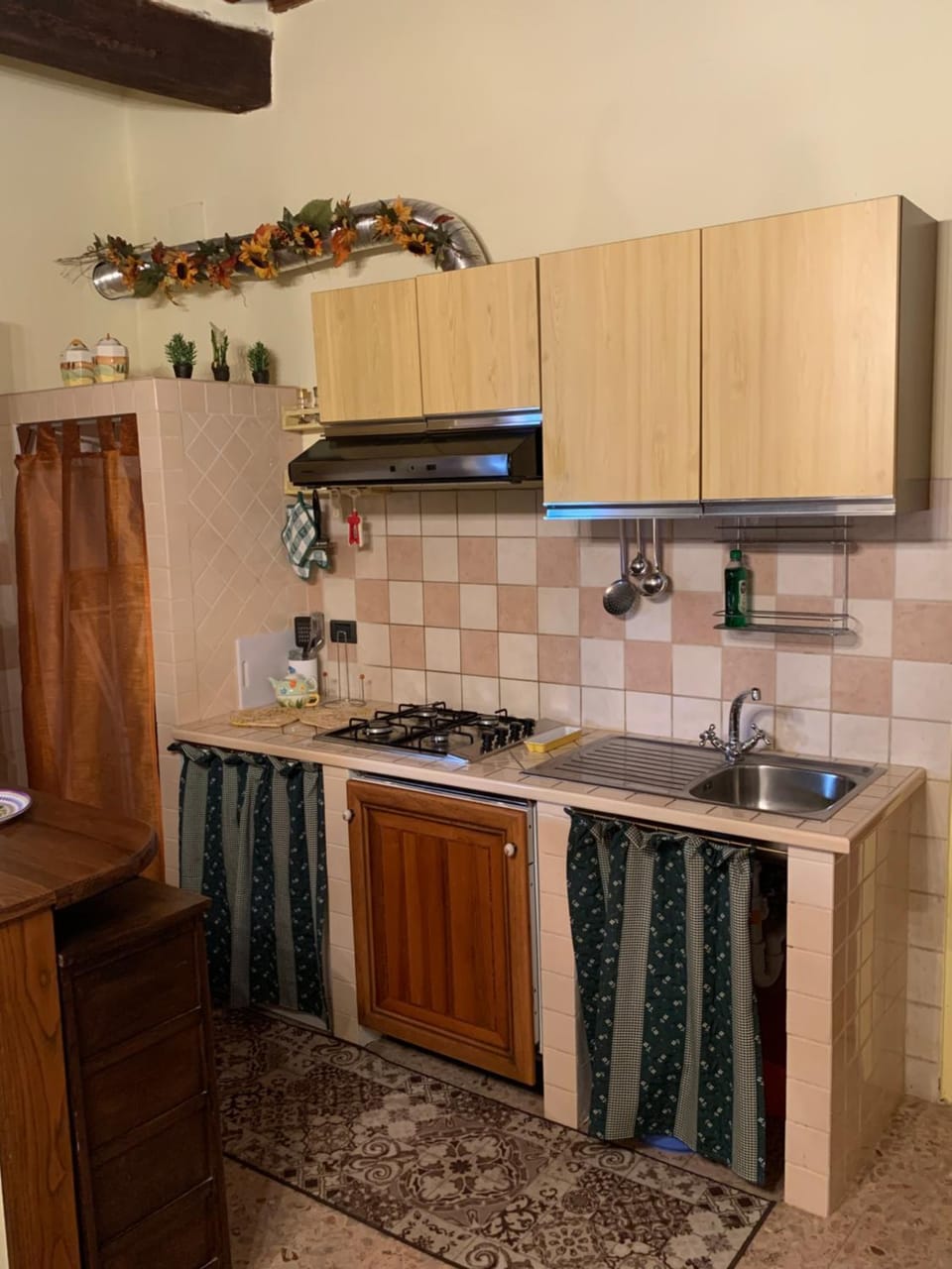 Kitchen or kitchenette