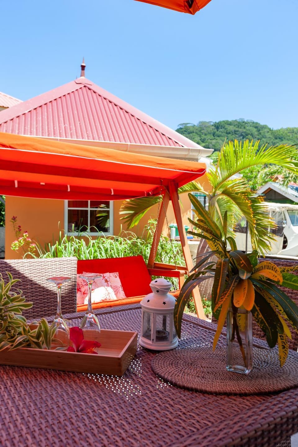 Garden, Dining area