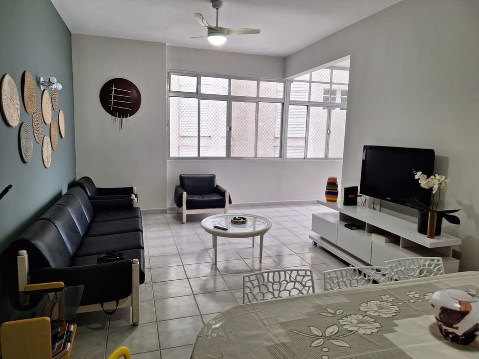 Guarujá Pitangueiras - frente ao mar - Recém reformado Apartment in State of São Paulo