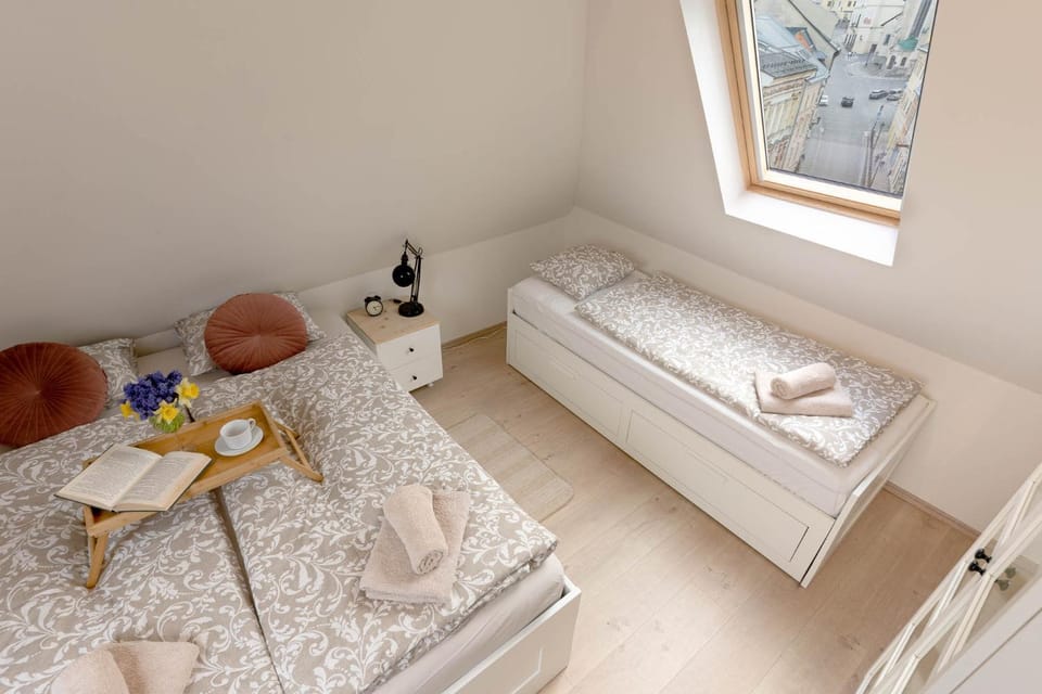 Photo of the whole room, Bedroom