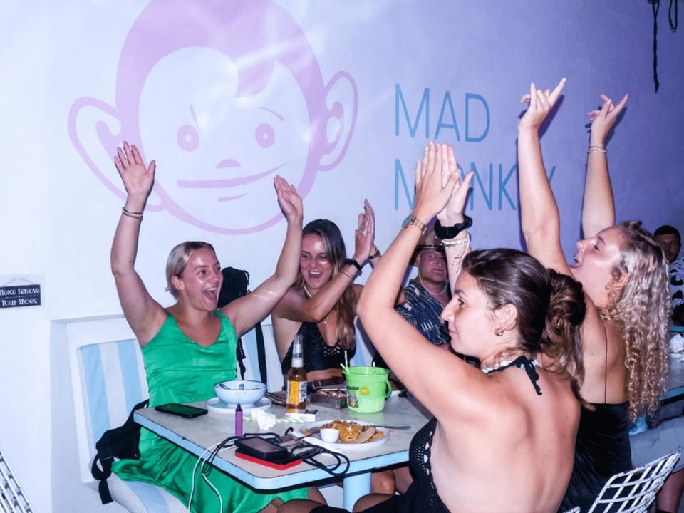 Activities, Lounge or bar
