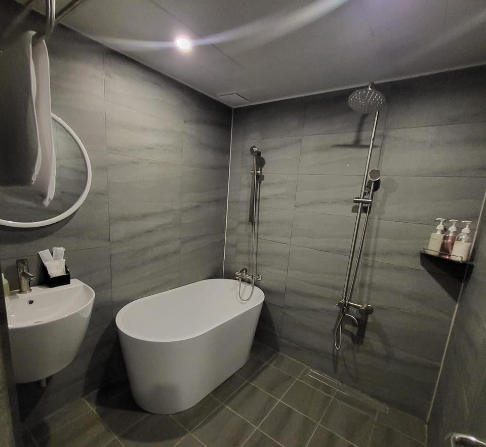 Shower, Bathroom