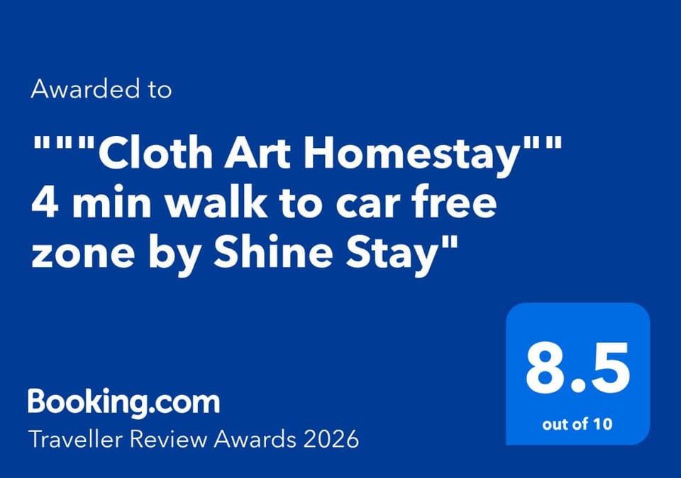 "Cloth Art Homestay" 4 min walk to car free zone by Shine Stay Apartment in Malacca