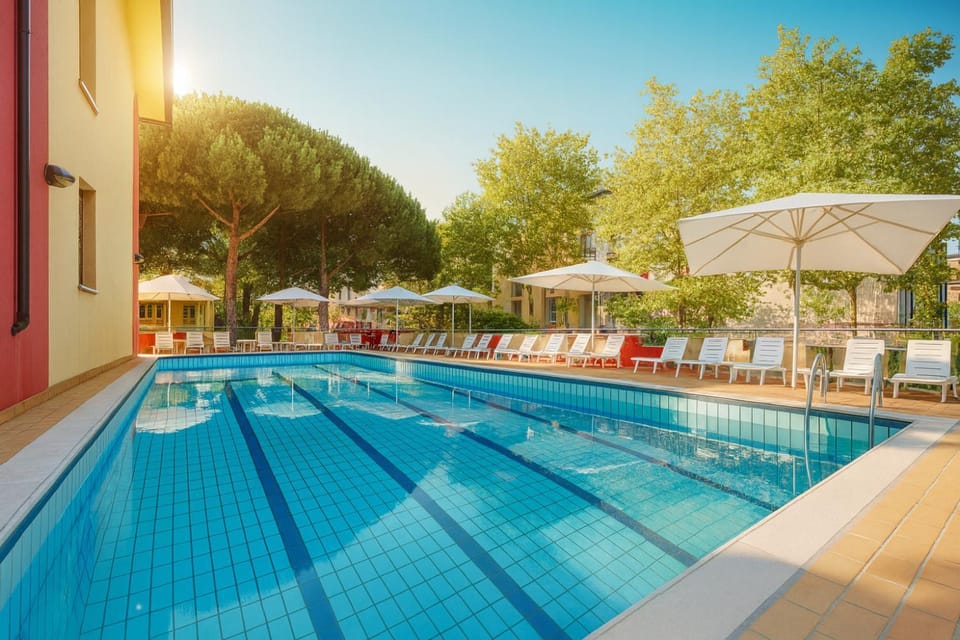 Swimming pool, Swimming pool