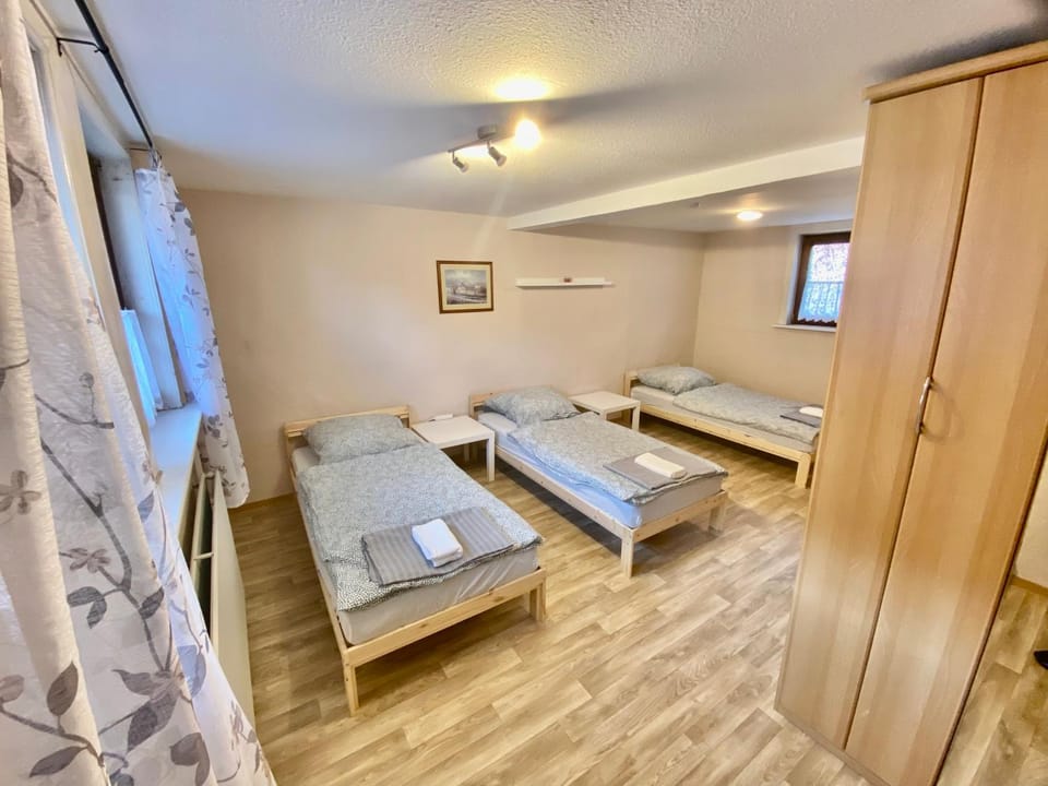 Bed, Photo of the whole room, Seating area, Bedroom, wardrobe