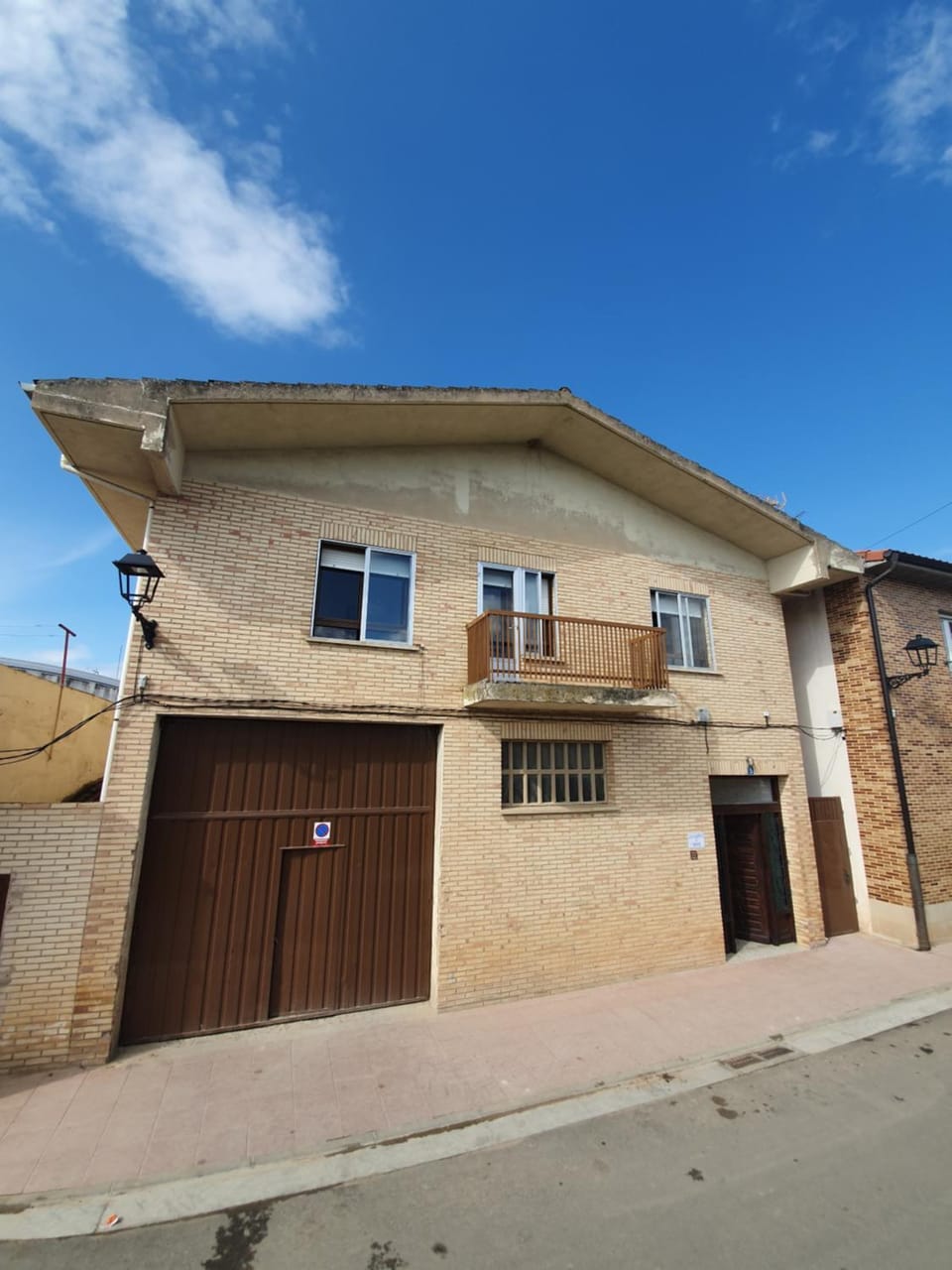 Property building, Facade/entrance