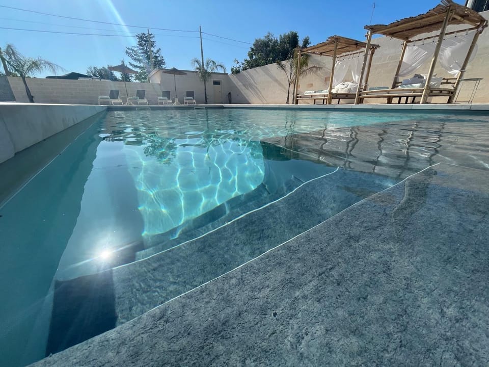 Pool view, Swimming pool, sunbed