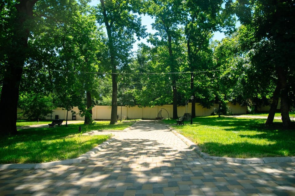 On site, Inner courtyard view